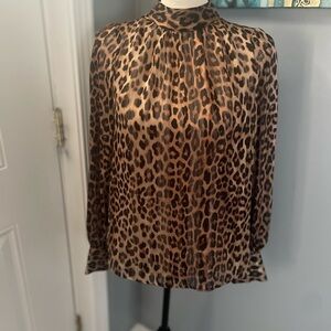 H&M Leopard print blouse/ smocked / button collar/sleeve size XS